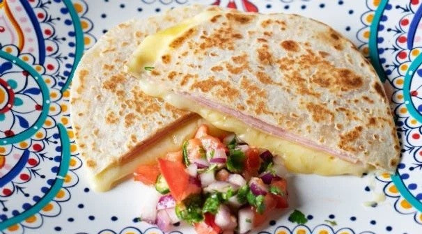 SINCRONIZADA CON PICO DE GALLO